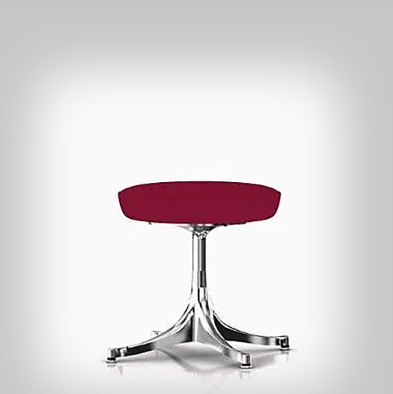 美国建筑师、设计师乔治·尼尔森(图24)